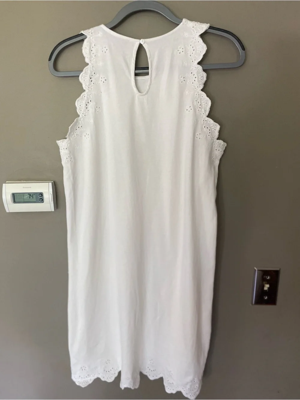 J. CREW Sleeveless White Knit Eyelet & Scallop Trim Tank Shift Dress Size MP
